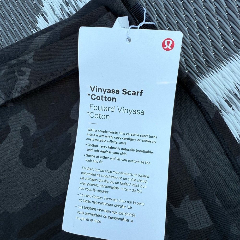 Lululemon Black Camo Vinyasa Scarf - Picture 2 of 2